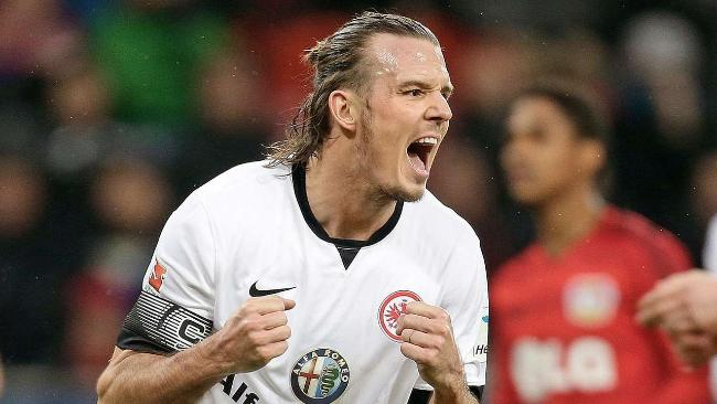 辛纳凭借顽 辛纳凭借顽